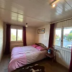 Pet-friendly In Chalet
