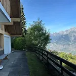 Pet-friendly In Chalet