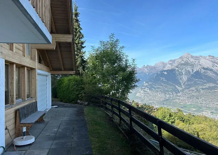 Pet-friendly In Chalet