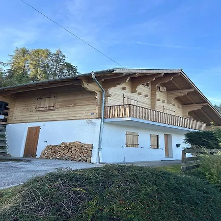 Chalet With Mesmerizing Mountain View